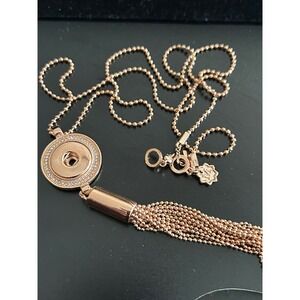 Necklace Rose Gold New Without Tags Tassel Snap Base Magnolia and Vine Mini Snap